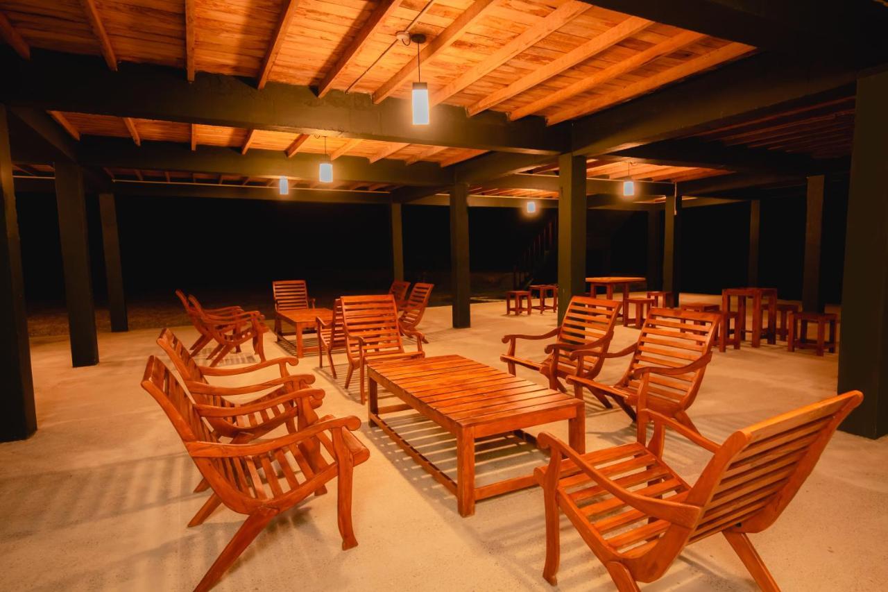 Hotel Kayjay Wild Wilpattu Exterior foto